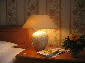 Romantik Zur Post Hotel Fuerstenfeldbruck